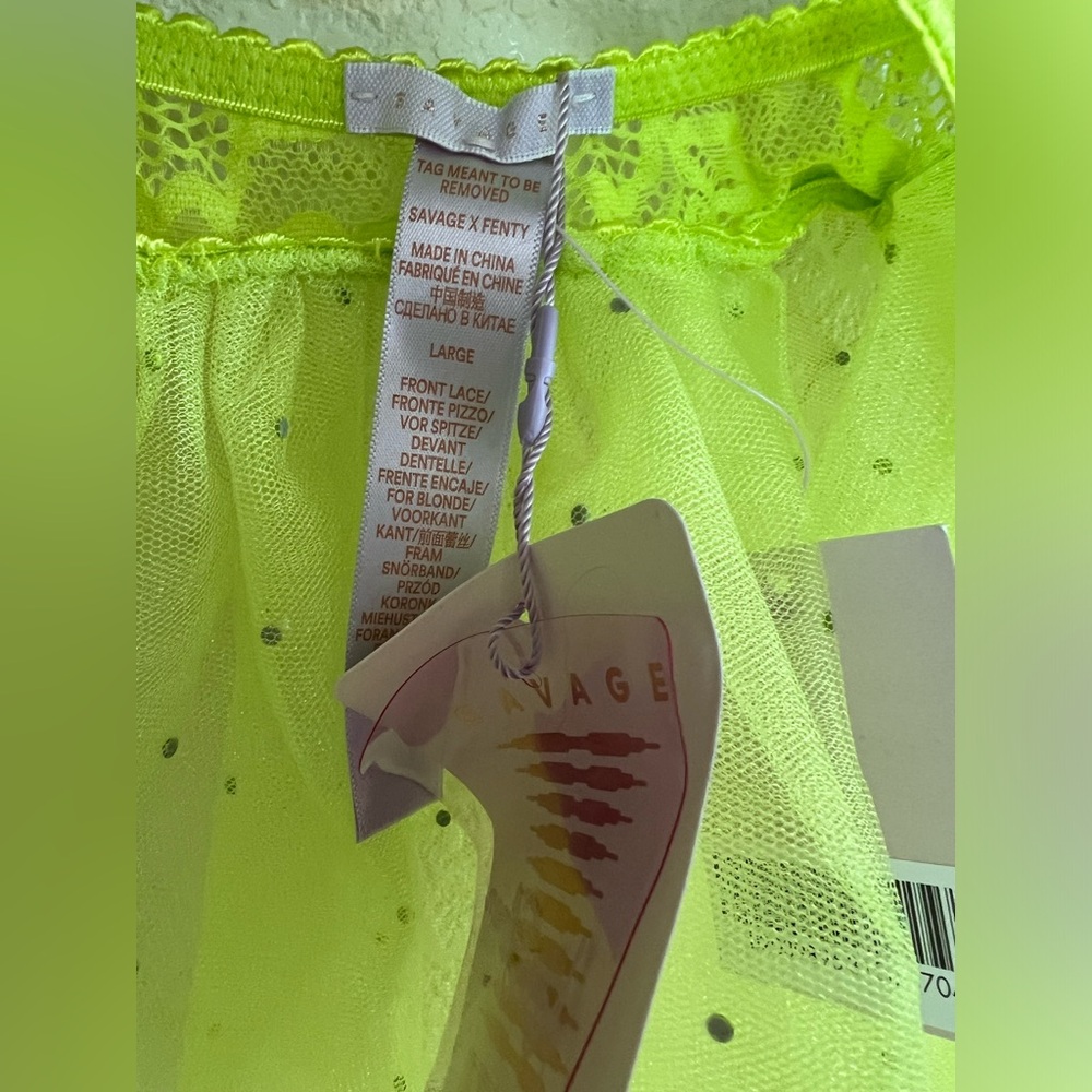Savage X Fenty Neon Green Lace Bra Set and Garter π - Picture 10 of 16